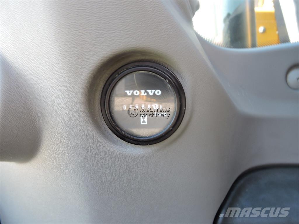 Volvo ECR235EL Εκσκαφείς με ερπύστριες