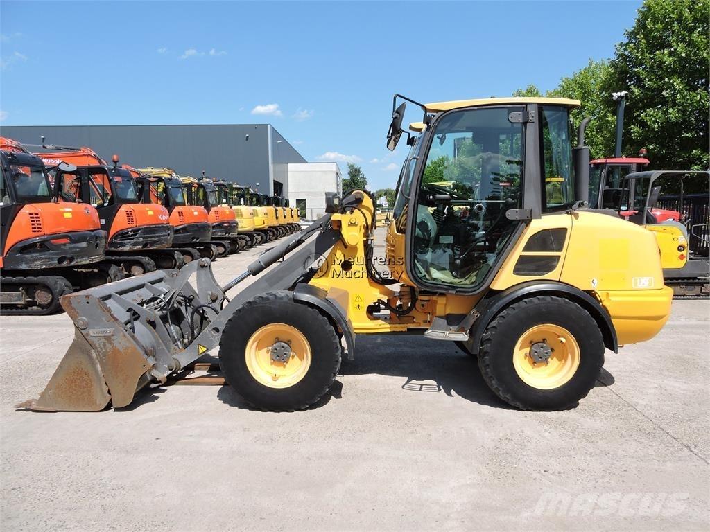 Volvo L25F + FORK Φορτωτές με λάστιχα (Τροχοφόροι)