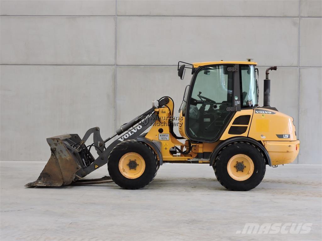 Volvo L25F + FORK Φορτωτές με λάστιχα (Τροχοφόροι)