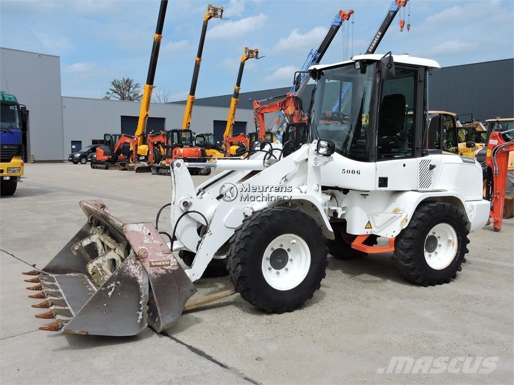 Volvo L30G + FORK Φορτωτές με λάστιχα (Τροχοφόροι)