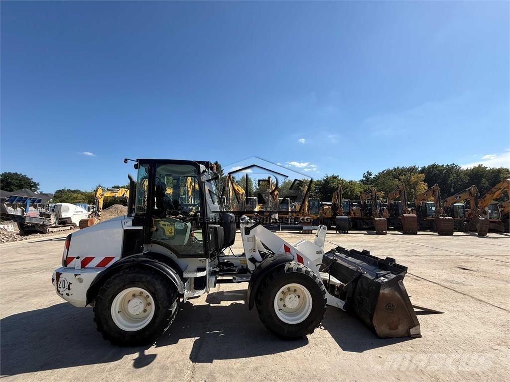 CAT 908 M Φορτωτές με λάστιχα (Τροχοφόροι)
