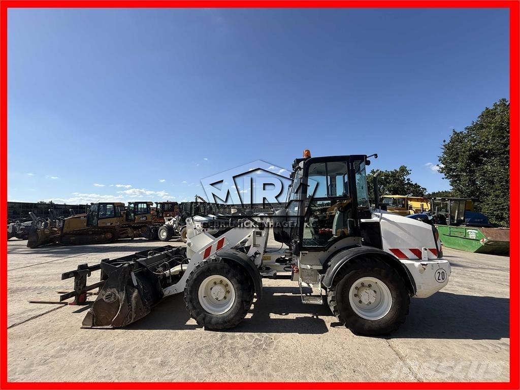 CAT 908M Φορτωτές με λάστιχα (Τροχοφόροι)
