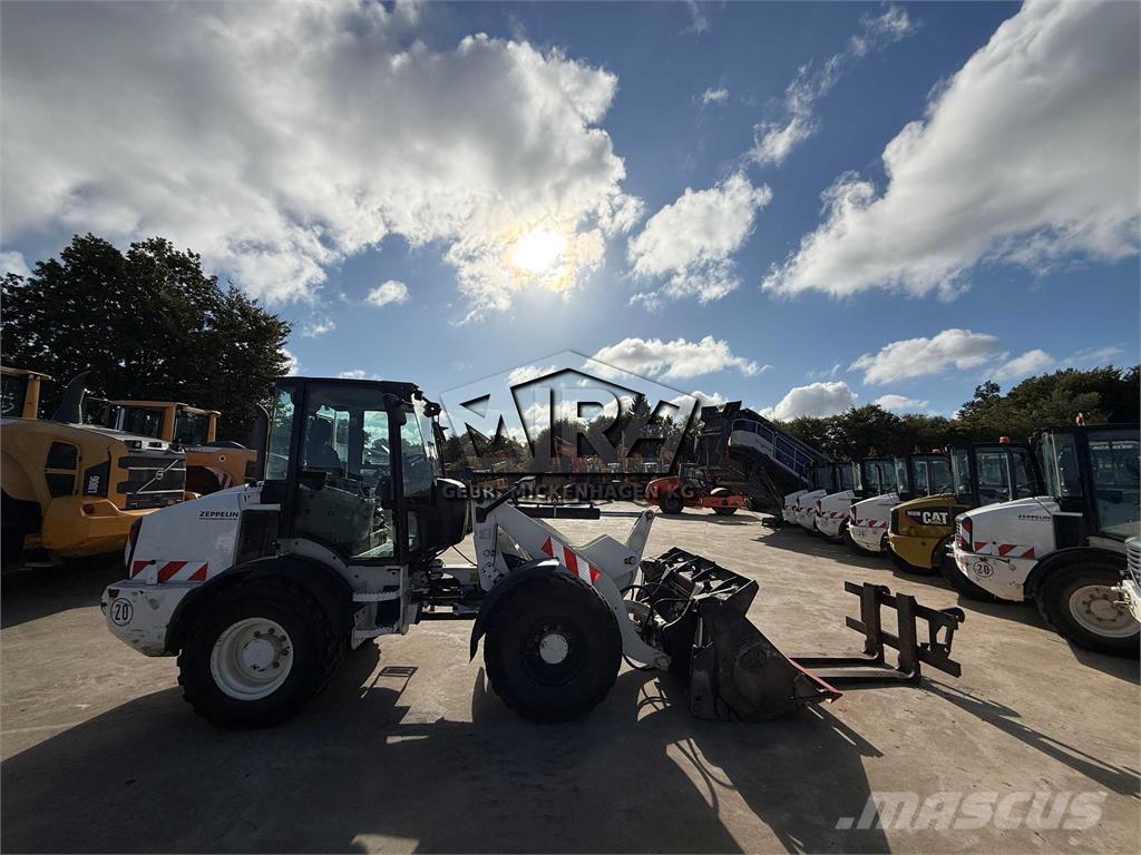 CAT 908M Φορτωτές με λάστιχα (Τροχοφόροι)