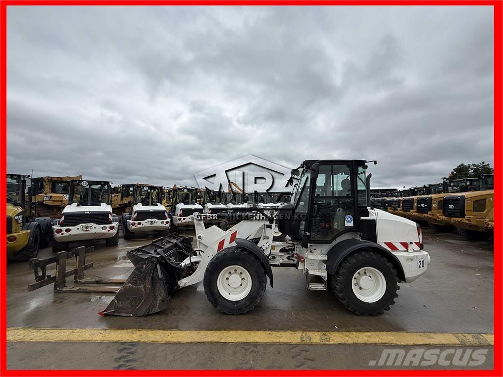 CAT 908M Φορτωτές με λάστιχα (Τροχοφόροι)