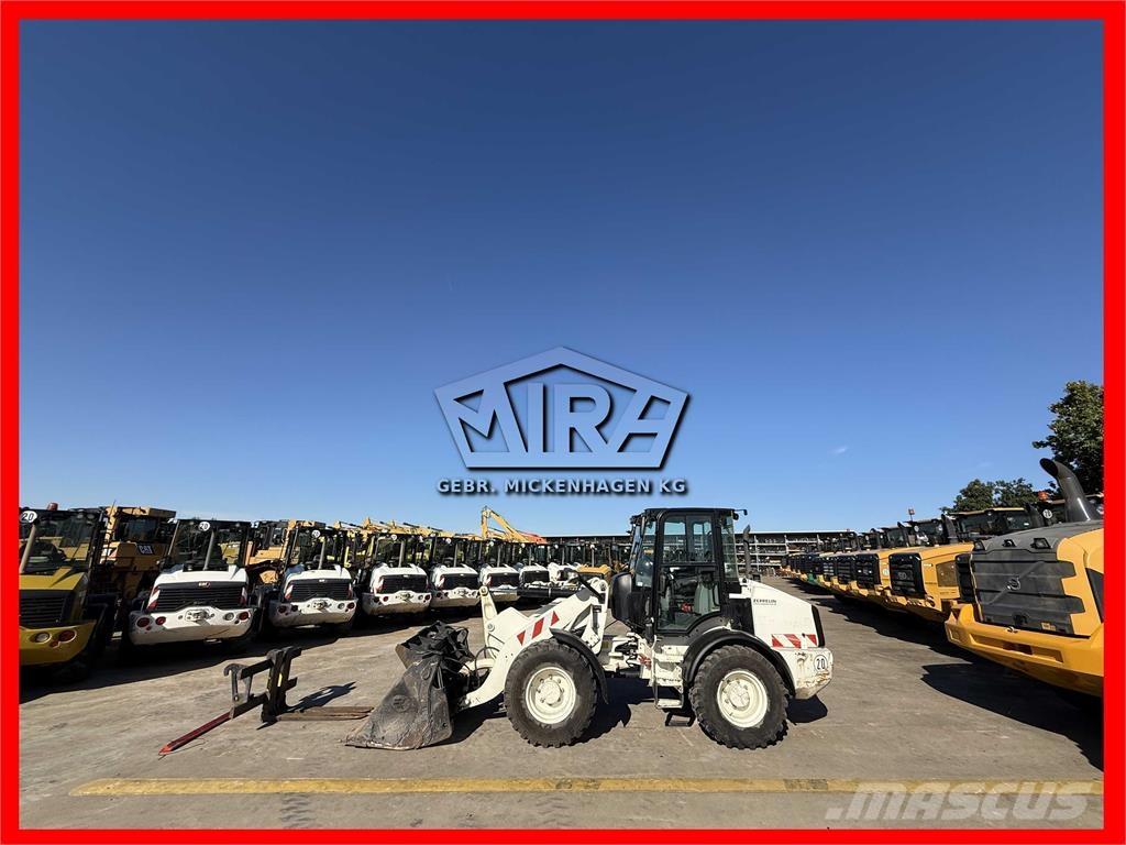 CAT 908M Φορτωτές με λάστιχα (Τροχοφόροι)