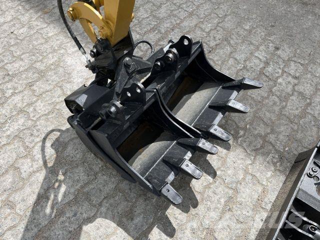 CAT 300.9D Κατασκευές - Άλλα
