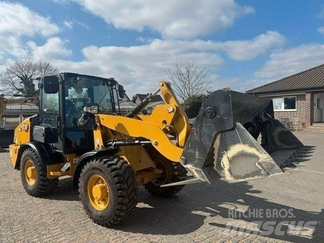 CAT 906 Φορτωτές με λάστιχα (Τροχοφόροι)