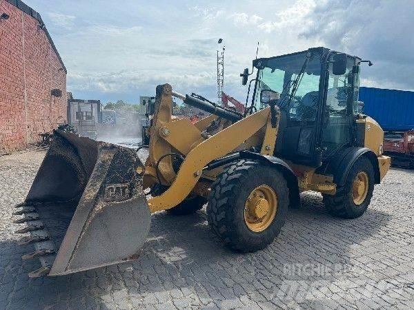 CAT 906M Φορτωτές με λάστιχα (Τροχοφόροι)