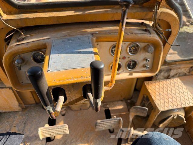 CAT D6C Μπουλντόζες με ερπύστριες