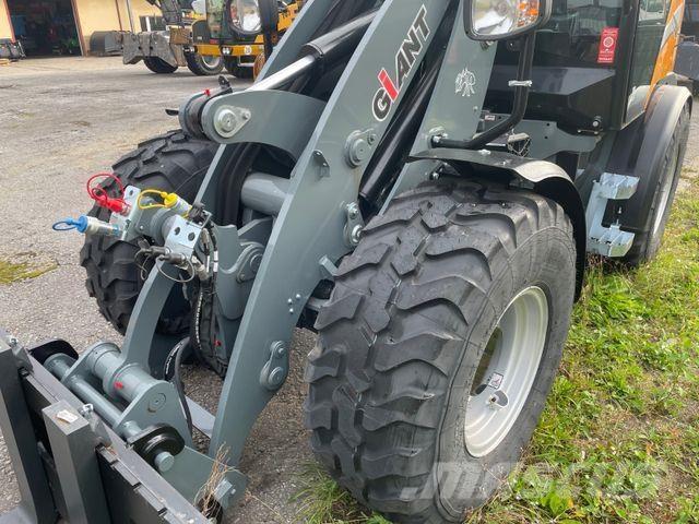 GiANT G5000 Φορτωτές με λάστιχα (Τροχοφόροι)