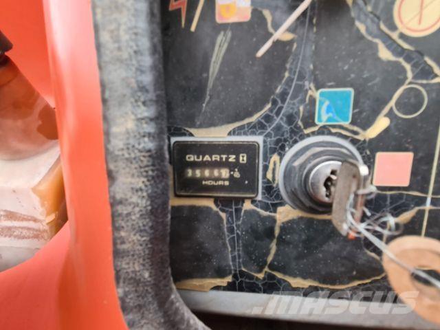 JLG 450 AJ - Ανυψωτήρες με αρθρωτό βραχίονα