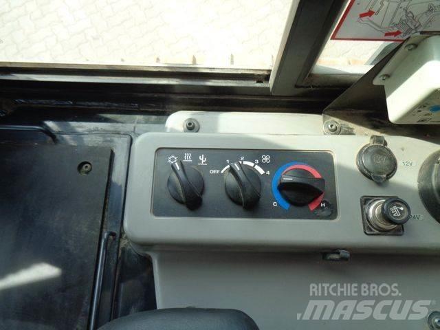 Komatsu D61 PX-24 Μπουλντόζες με ερπύστριες