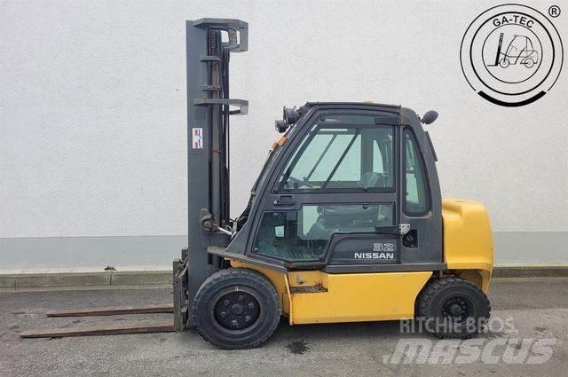 Nissan YG1D2A320 Πετρελαιοκίνητα Κλαρκ