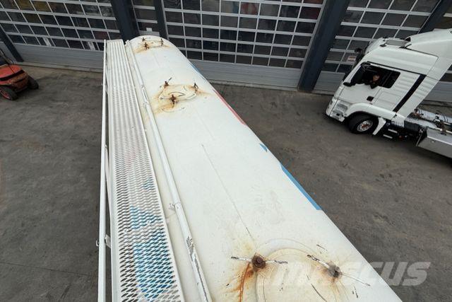 Spitzer 34m3 Ημιρυμούλκες βυτίων