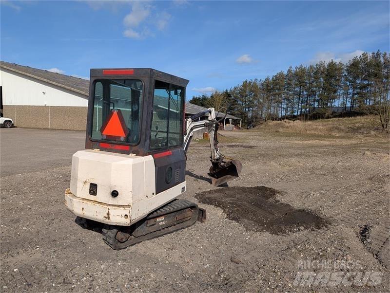 Bobcat X220 Εκσκαφάκι (διαβολάκι) < 7t