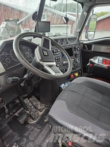 CAT Truck Κλούβες με συρόμενες πόρτες