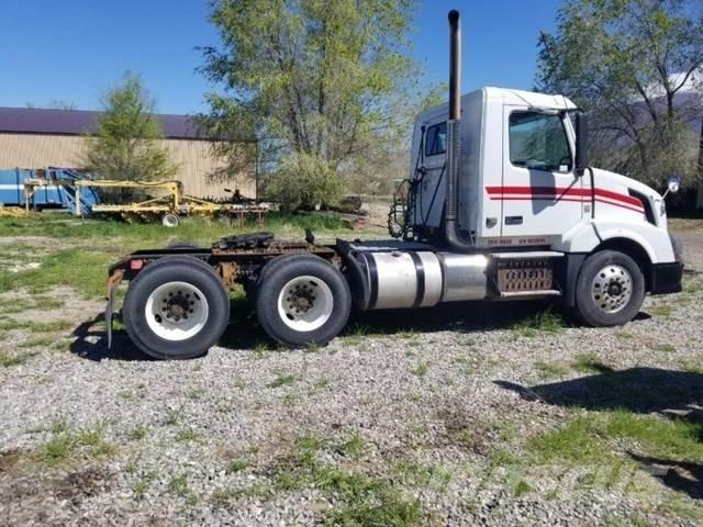 Volvo Semi Tractor Άλλα Vans