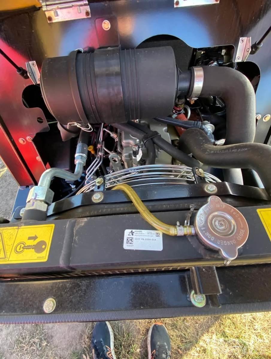 ASV RT25 Φορτωτάκια