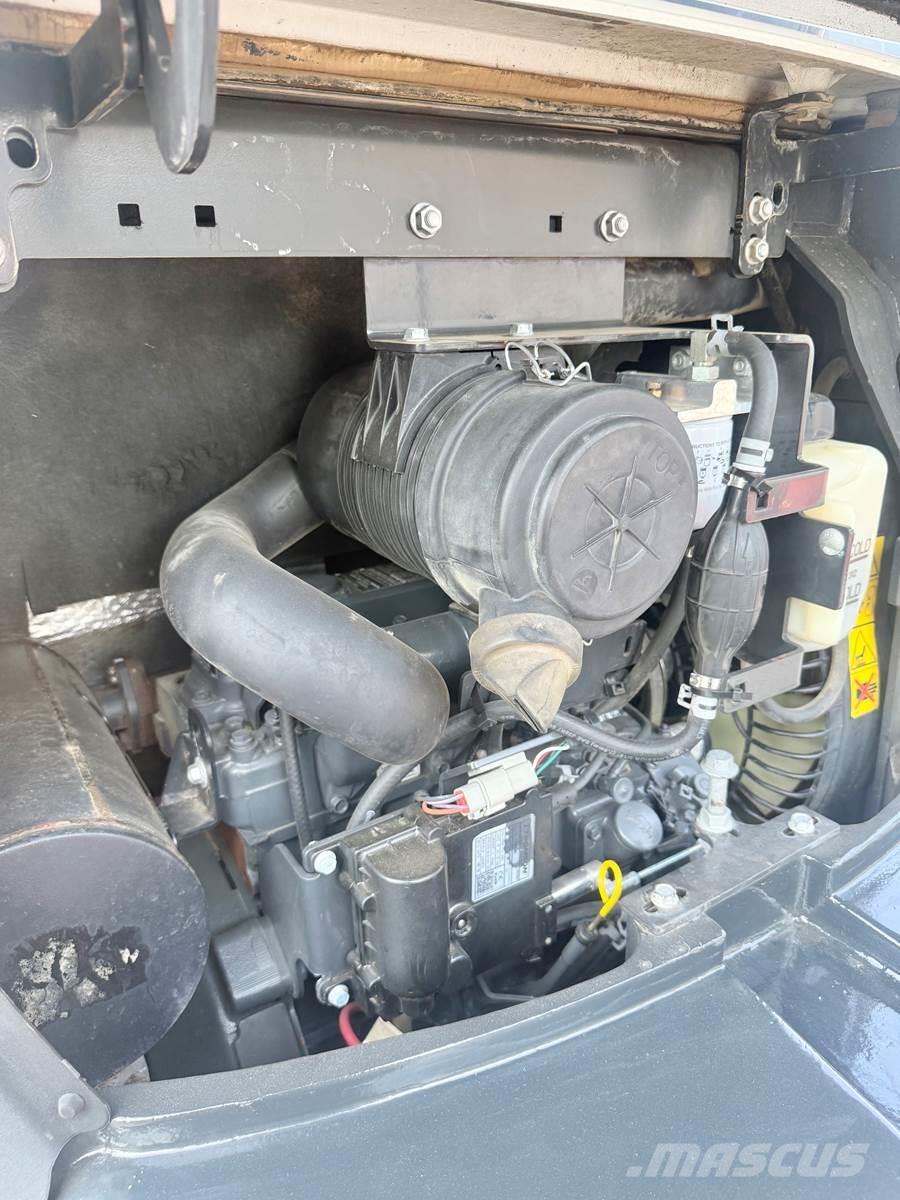 Bobcat E35 Εκσκαφάκι (διαβολάκι) < 7t