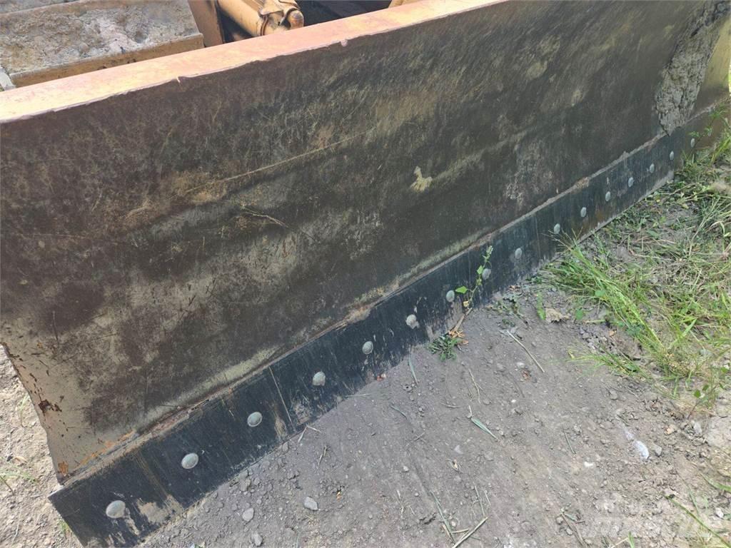 CASE 650L Μπουλντόζες με ερπύστριες