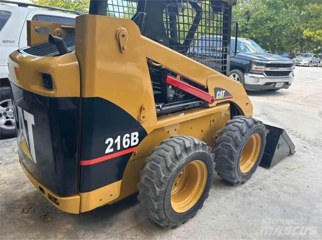 CAT 216B Φορτωτάκια