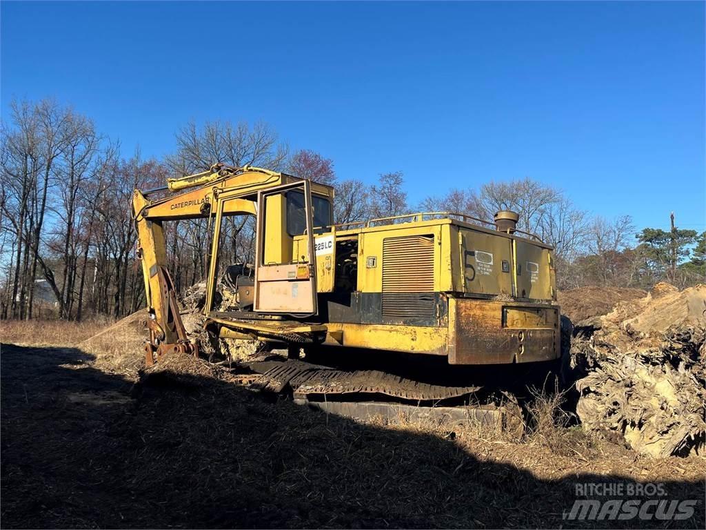CAT 225 LC Εκσκαφείς με ερπύστριες