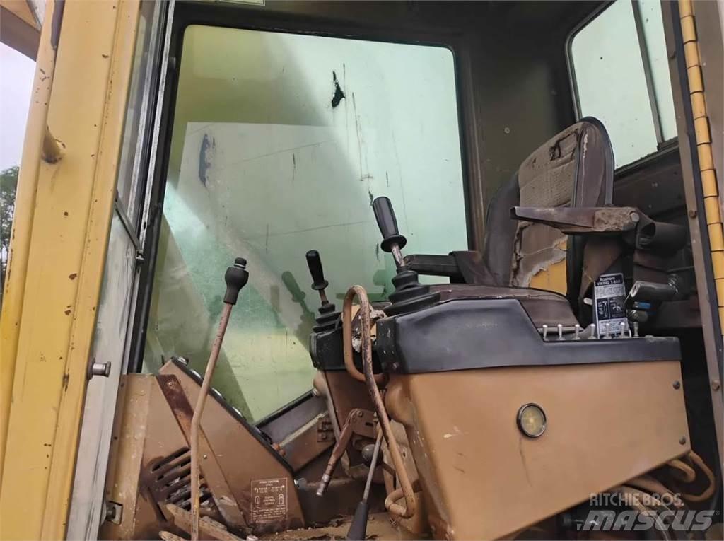 CAT 225 LC Εκσκαφείς με ερπύστριες