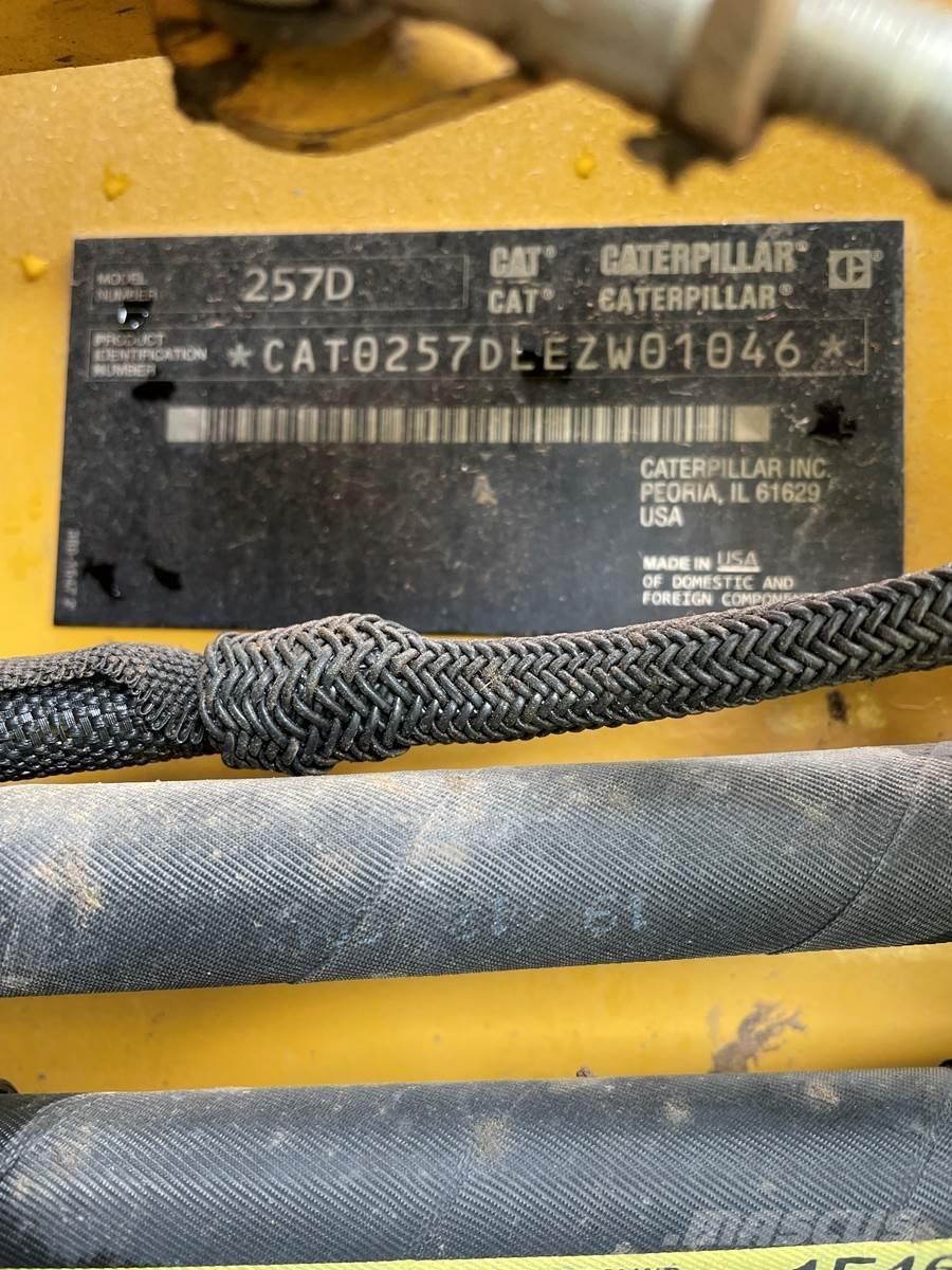 CAT 257D Φορτωτάκια