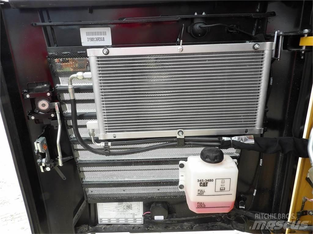 CAT 299D3 Φορτωτάκια