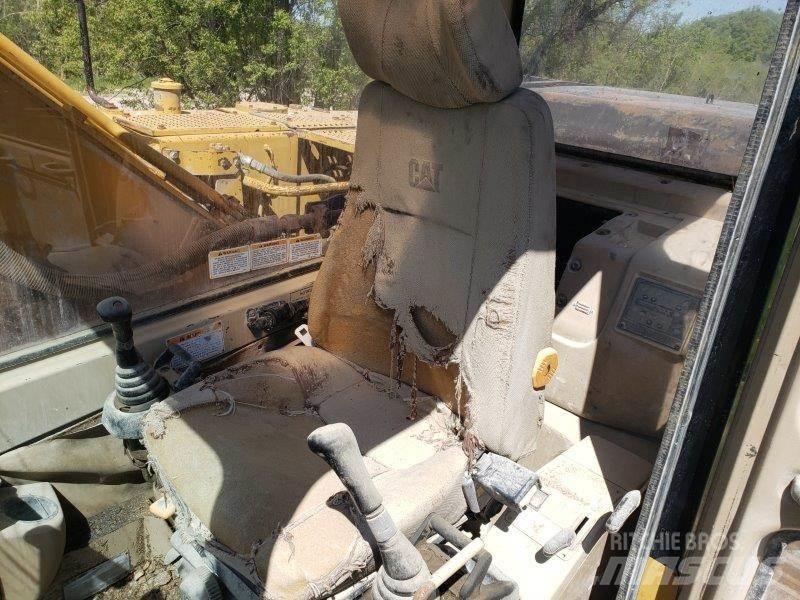 CAT 320L Εκσκαφείς με ερπύστριες