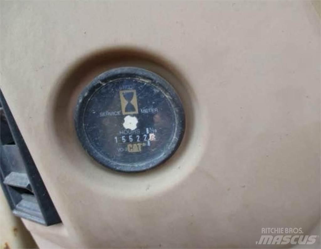 CAT 320L Εκσκαφείς με ερπύστριες