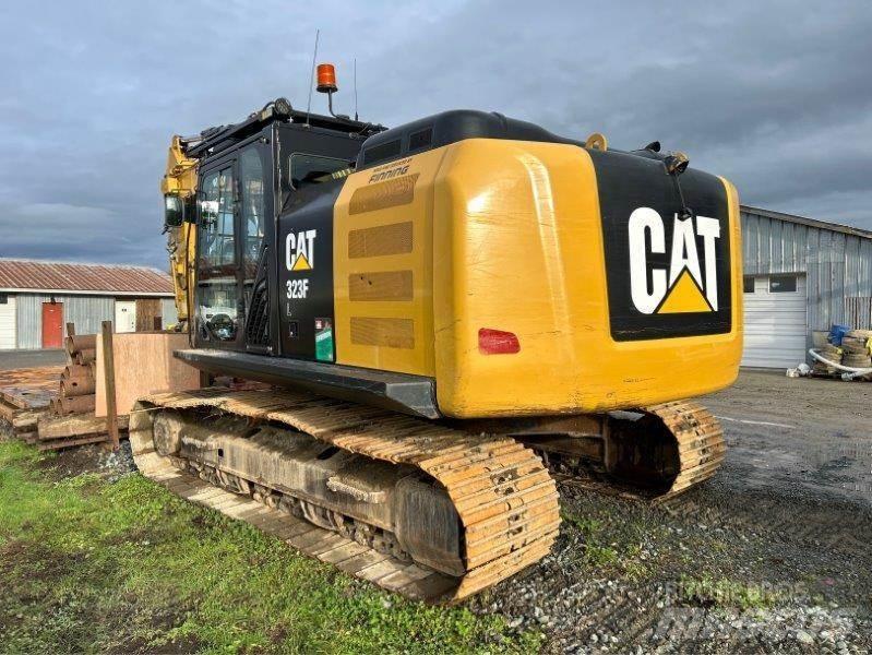 CAT 323FL Εκσκαφείς με ερπύστριες