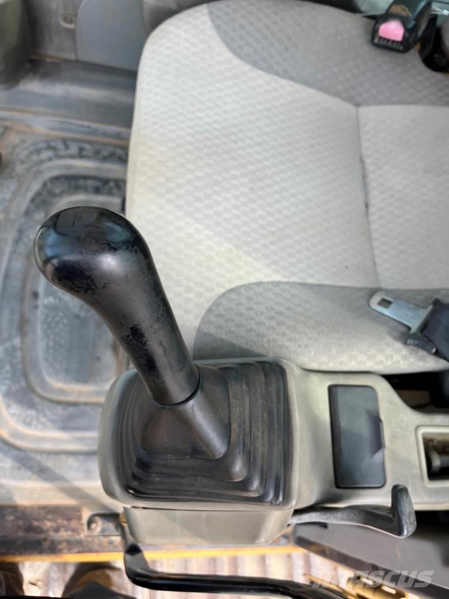 CAT 325DL Εκσκαφείς με ερπύστριες