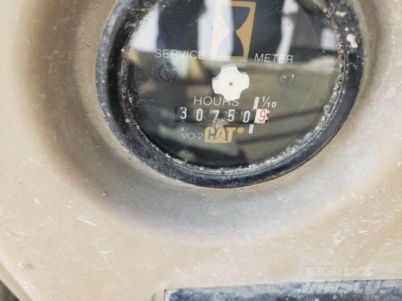 CAT 325L Εκσκαφείς με ερπύστριες