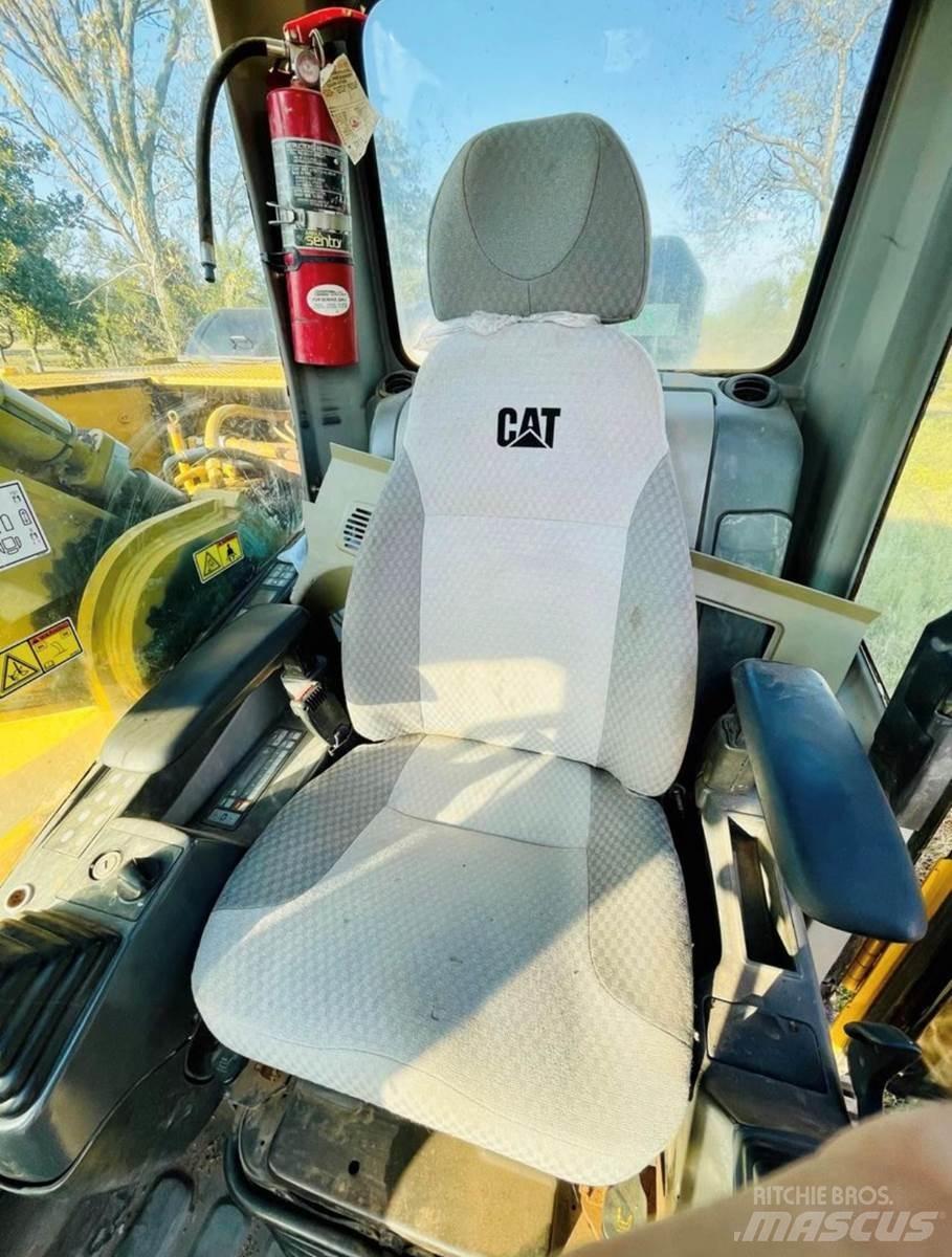 CAT 330DL Εκσκαφείς με ερπύστριες