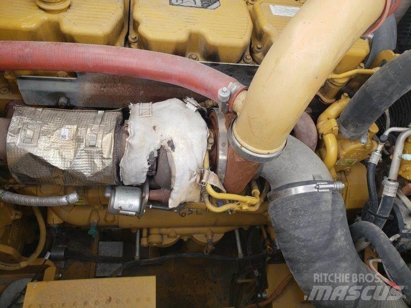 CAT 390FL Εκσκαφείς με ερπύστριες