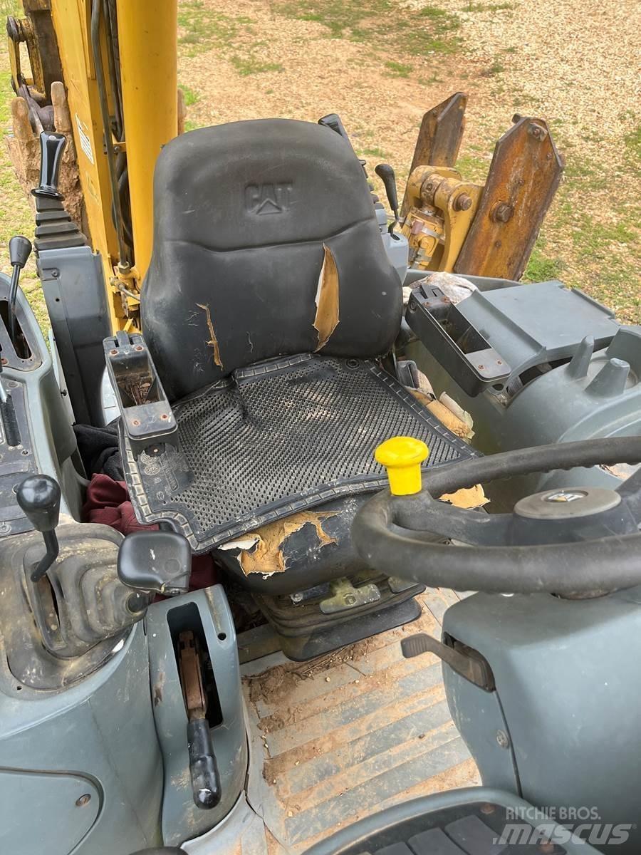 CAT 420D Εκσκαφείς Φορτωτές τύπου JCB