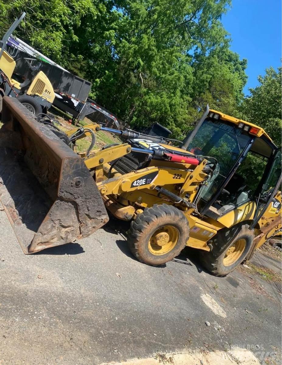 CAT 420E Εκσκαφείς Φορτωτές τύπου JCB