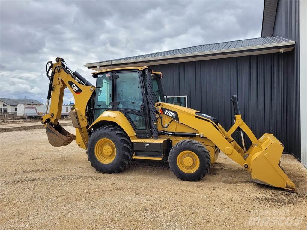 CAT 420F2 Εκσκαφείς Φορτωτές τύπου JCB