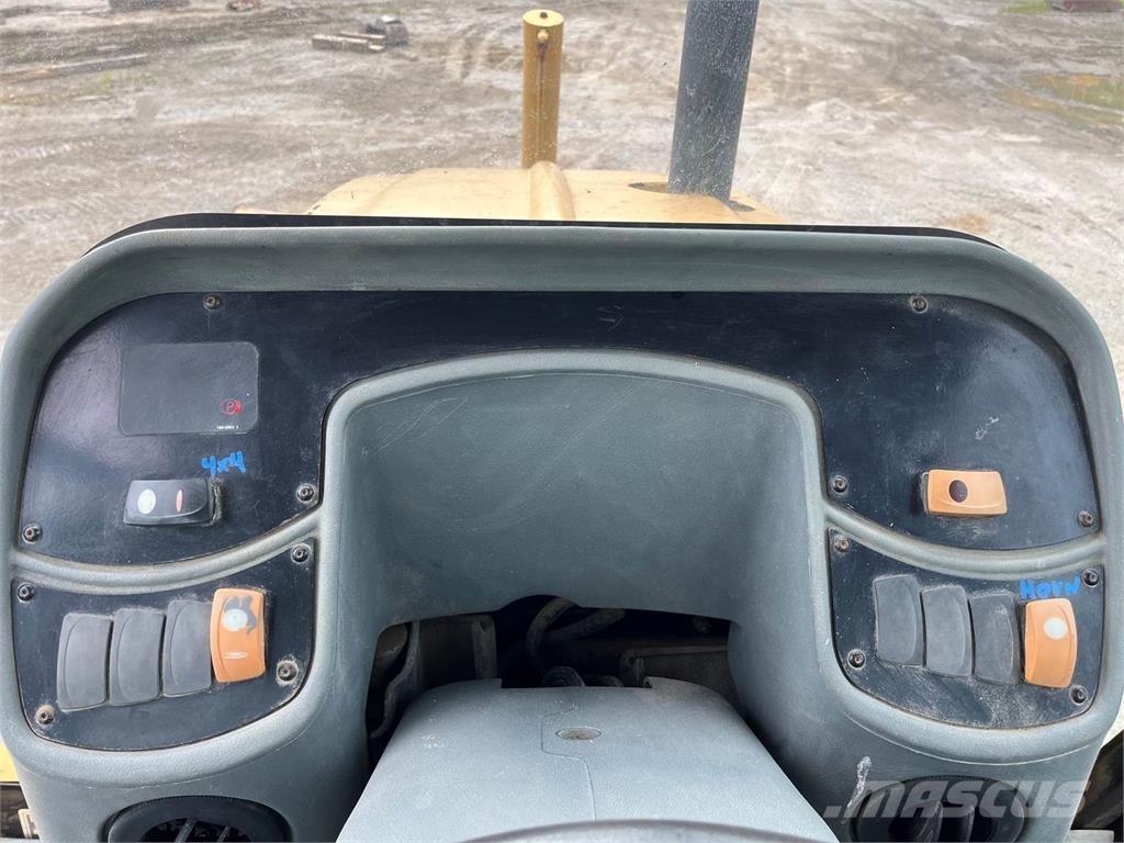 CAT 430D Εκσκαφείς Φορτωτές τύπου JCB