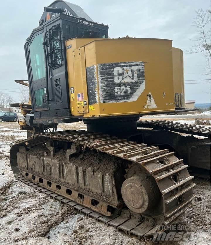 CAT 521 Κοπτικά ξυλείας