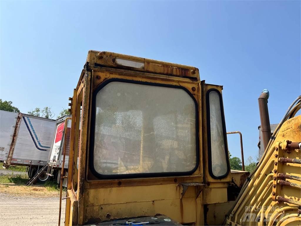 CAT 613C Αποξέστες δρόμων