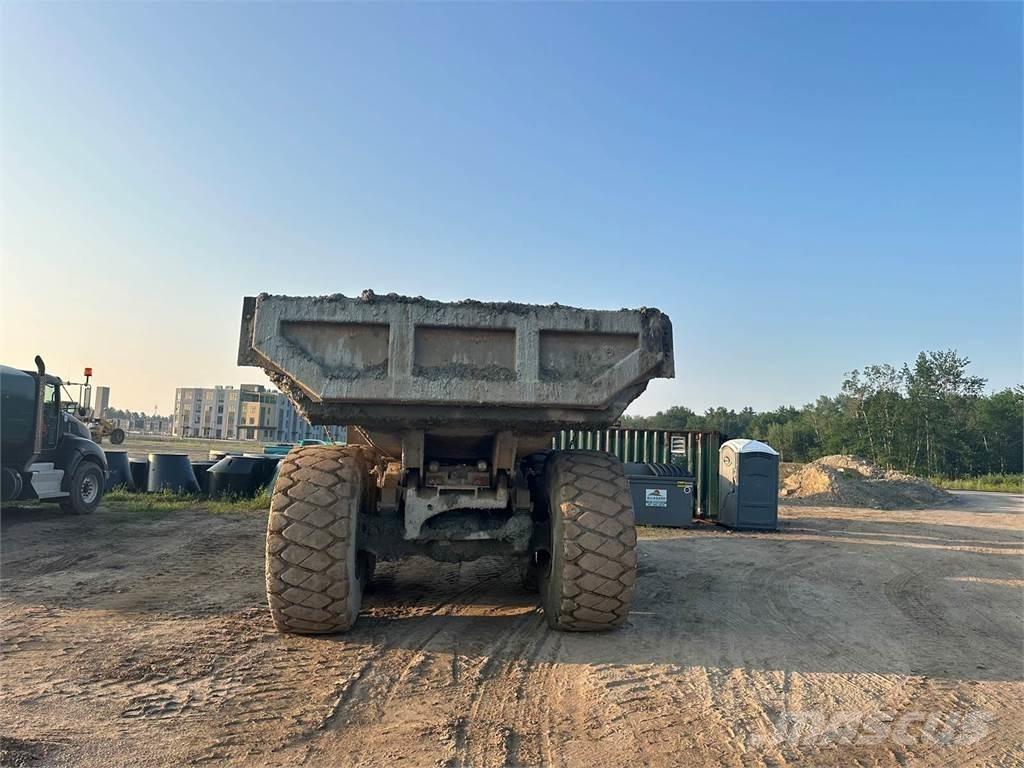 CAT 740 Σπαστό Dump Truck ADT