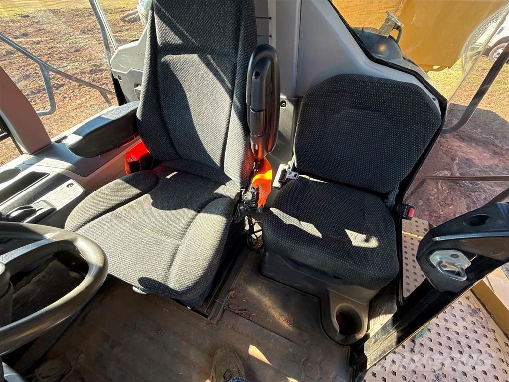 CAT 745 Σπαστό Dump Truck ADT