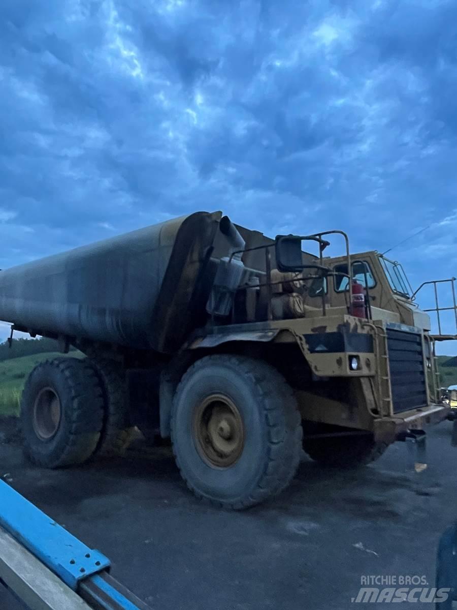 CAT 773B Βυτιοφόρα φορτηγά