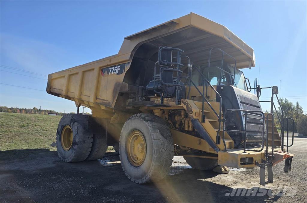 CAT 775F Σπαστό Dump Truck ADT