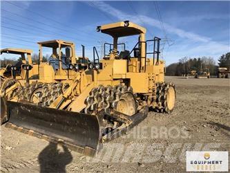 CAT 815B Κύλινδροι συμπίεσης εδάφους