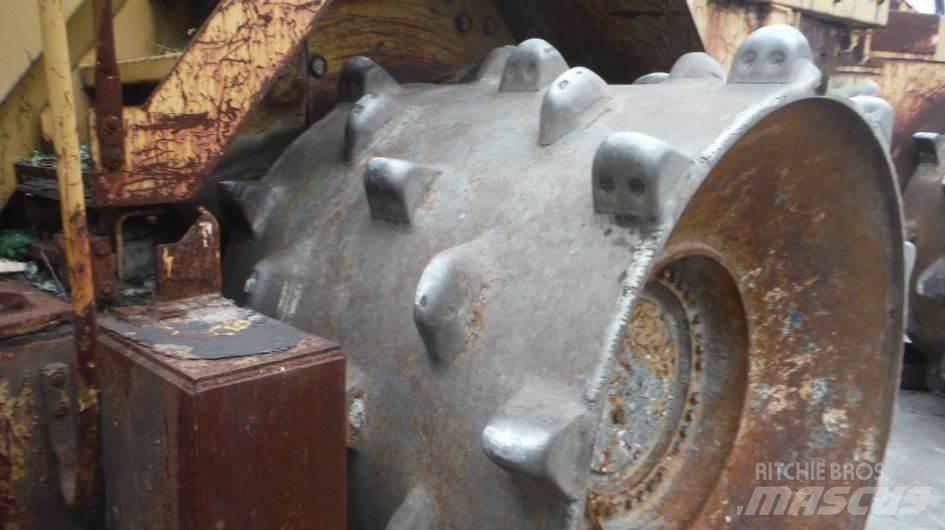 CAT 836G Κύλινδροι συμπίεσης αποβλήτων