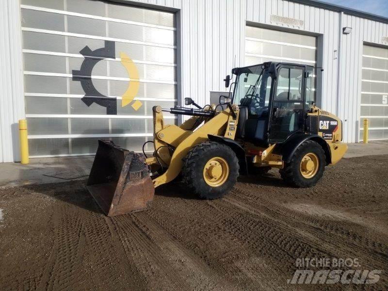 CAT 906M Φορτωτές με λάστιχα (Τροχοφόροι)