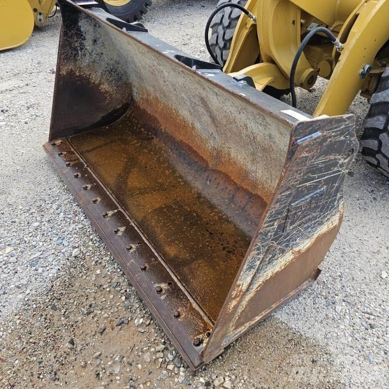 CAT 906M Φορτωτές με λάστιχα (Τροχοφόροι)